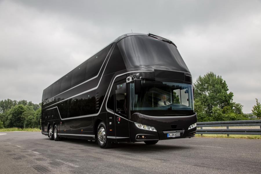  Neoplan Skyliner 2015 года  (фото 1 из 22)